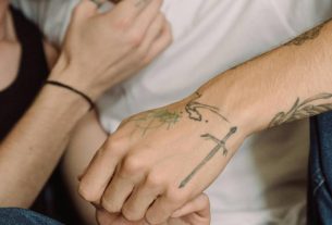 Bracelet couple : symbole d’amour et de connexion